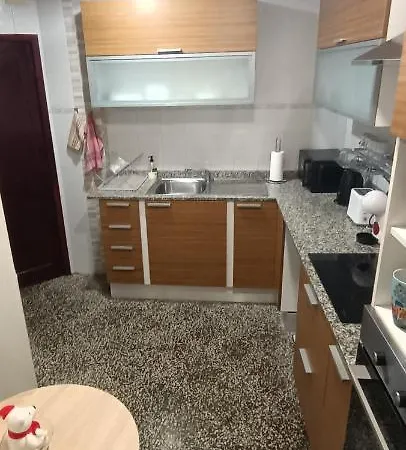 Apartamento Con 4 דירה